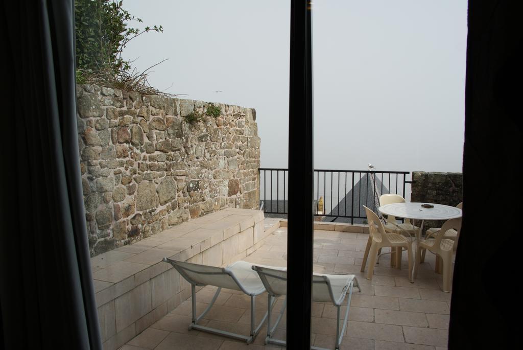 La Vieille Auberge Mont-Saint-Michel Стая снимка